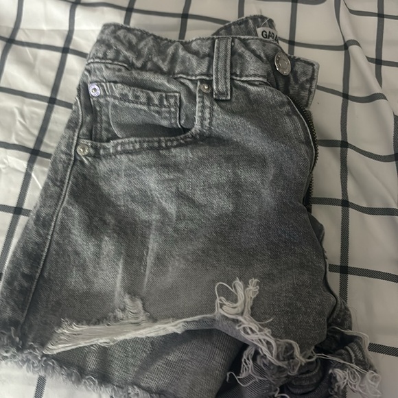Denim jeans from garage. Size 24 woman’s - Picture 3 of 3